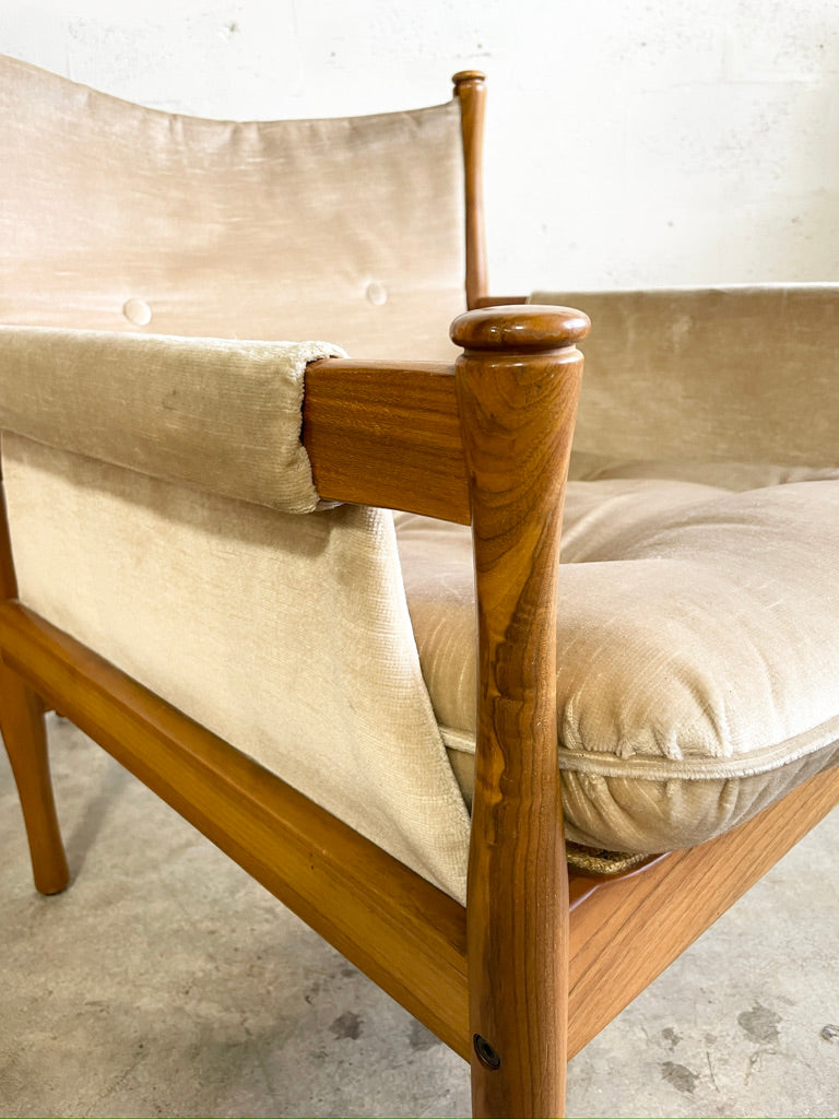 Pair Mid Century Modern Easy Chairs by Dux