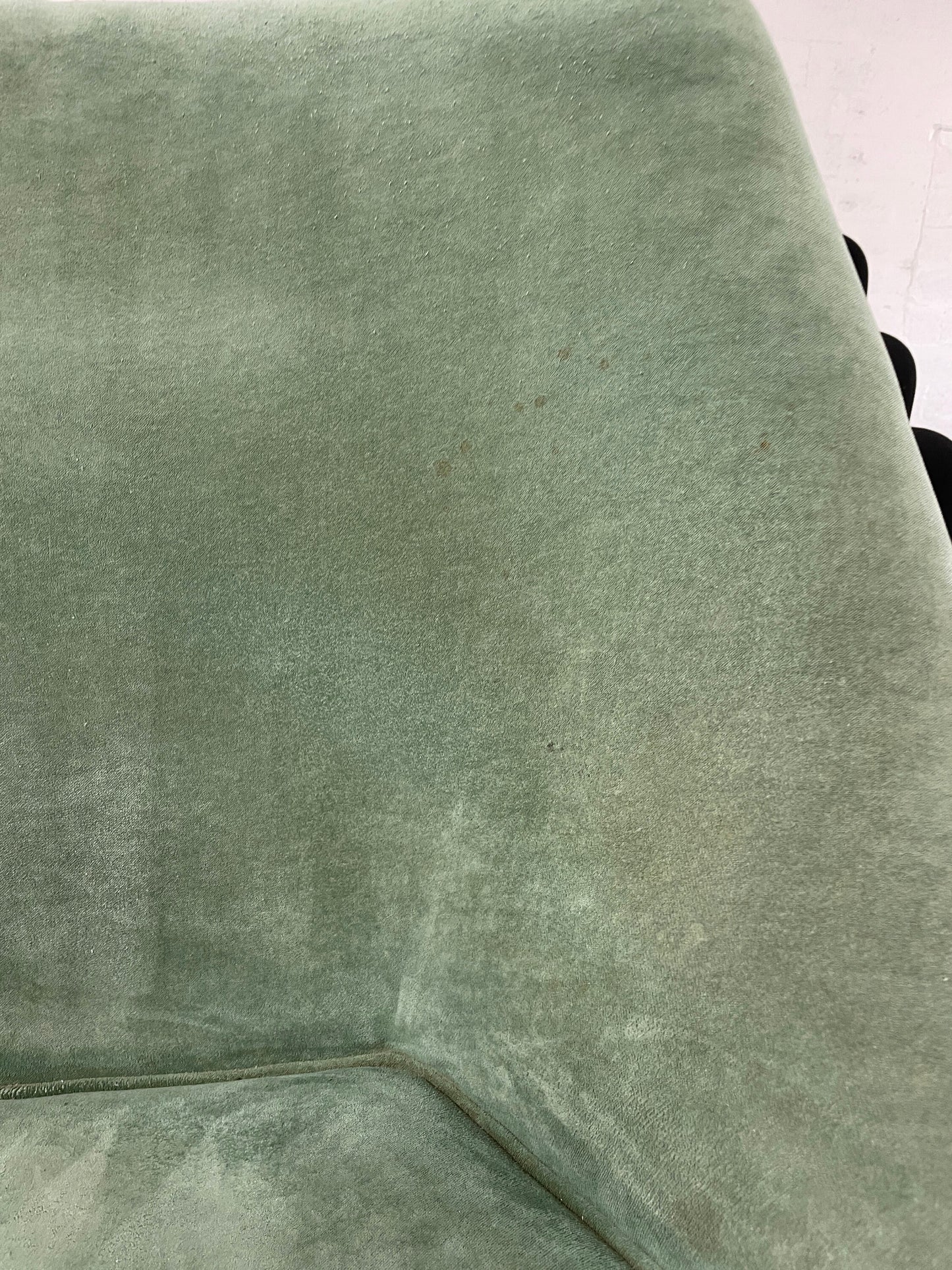 Pierre Paulin for Artifort Mid Century Oyster Chair