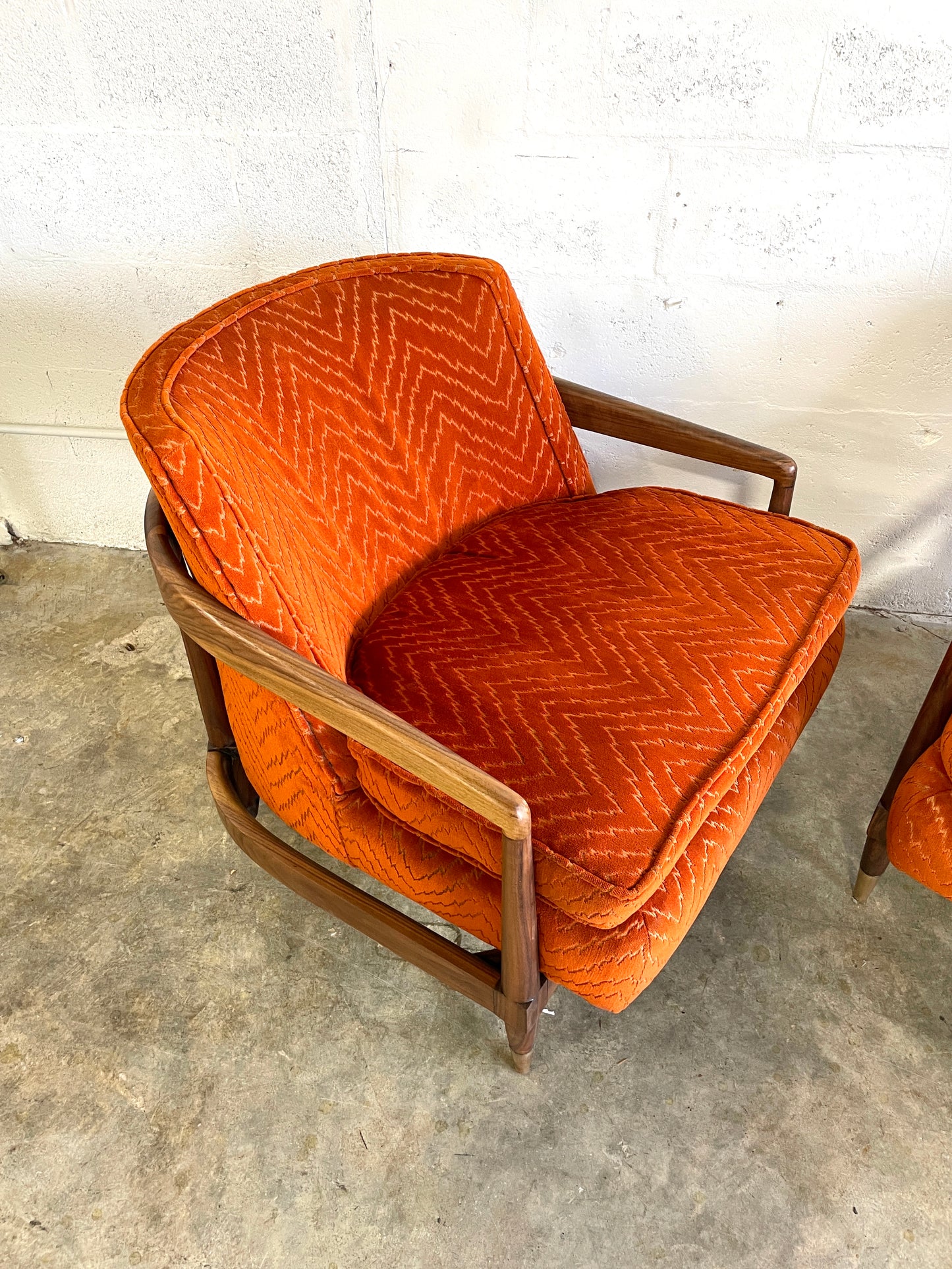 Pair Mid Century Modern Walnut Lounge Chairs