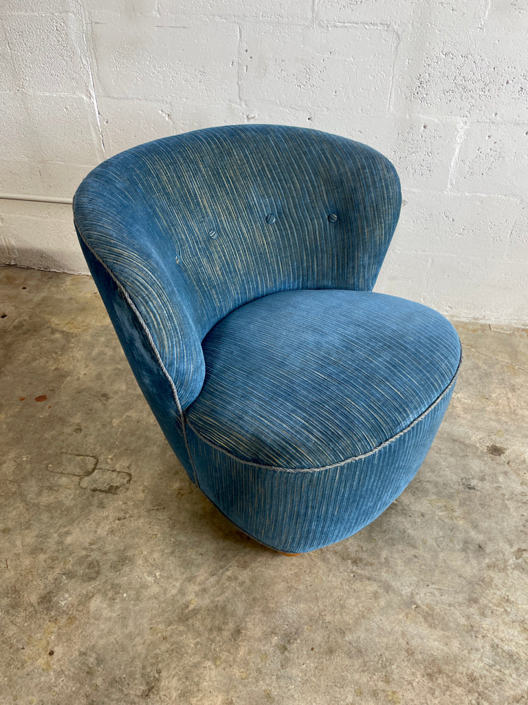 1940s Danish Mid Century Barrel Lounge Chair