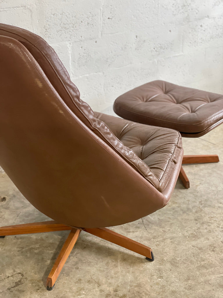 Madsen & Schubell MS68 Leather Danish Swivel Recliner Lounge Chair and Ottoman