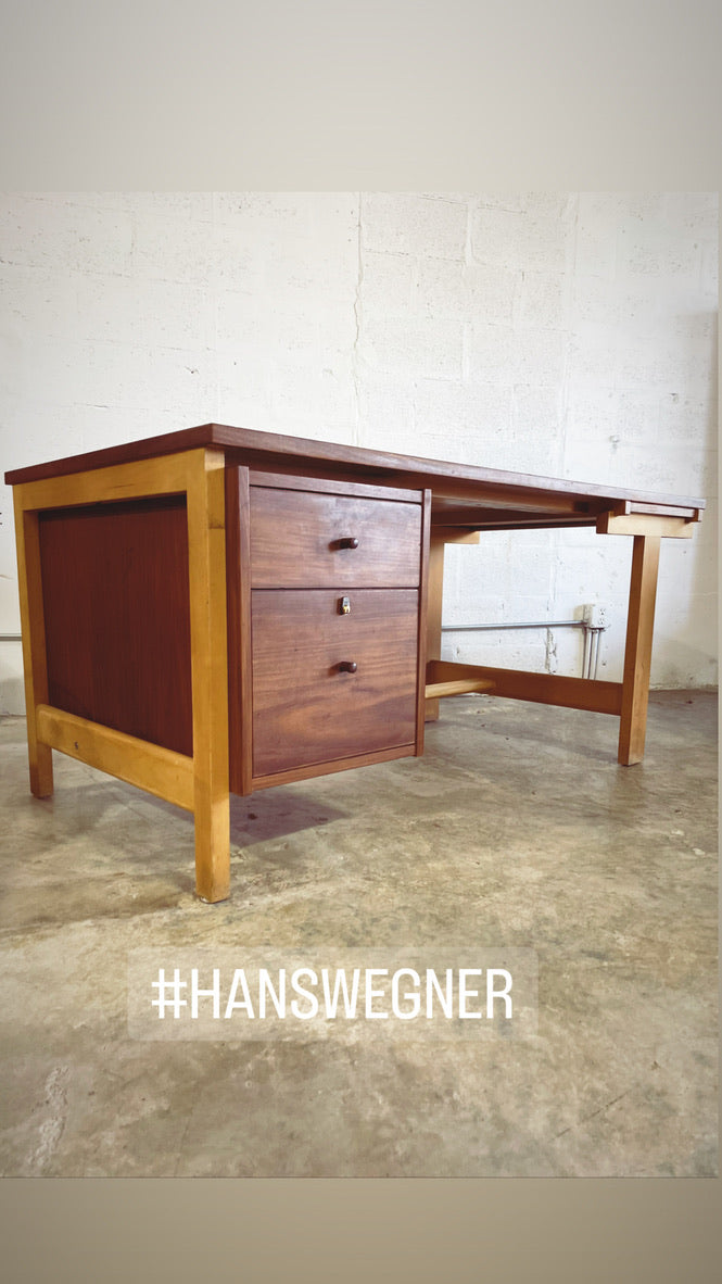 Hans Wegner Getama Executive Floating Desk