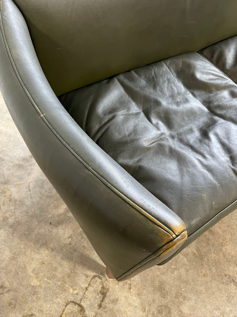 Illum Wikkelsø V12 Leather Sofa or Loveseat Danish Modern