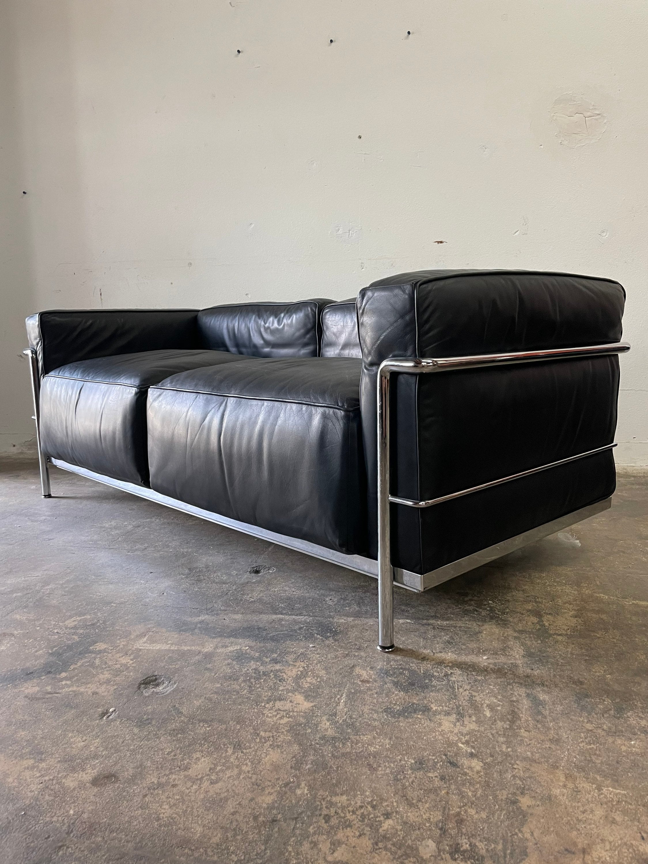 Le Corbusier Lc3 Leather and Chrome Sofa