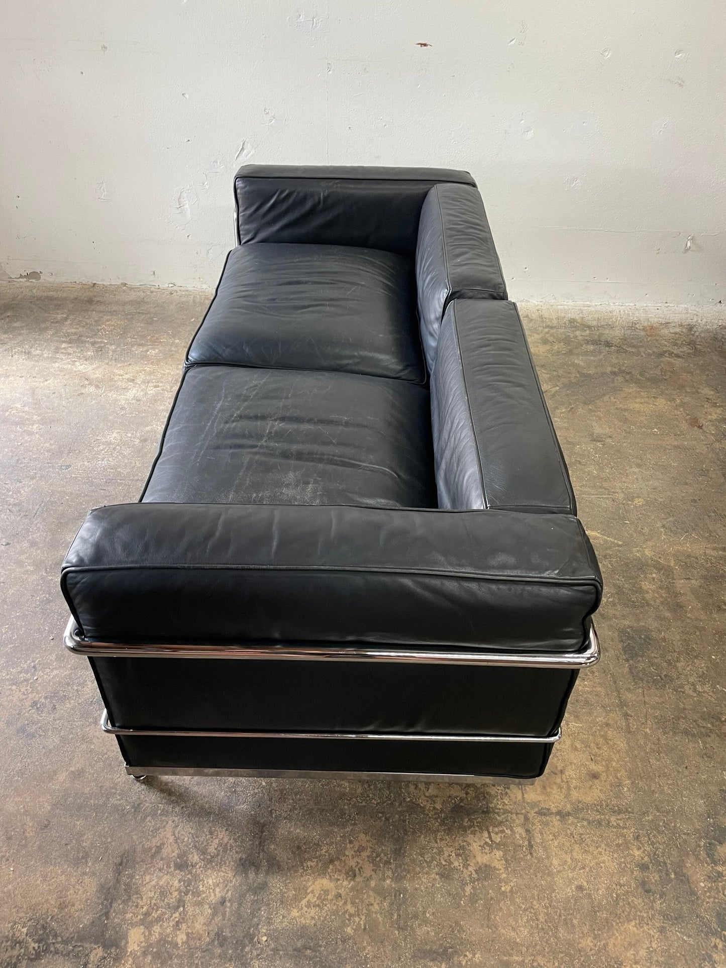 Le Corbusier Lc3 Leather and Chrome Sofa