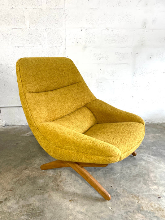 Illum Wikkelso Model ML91 Danish Modern Lounge Chair