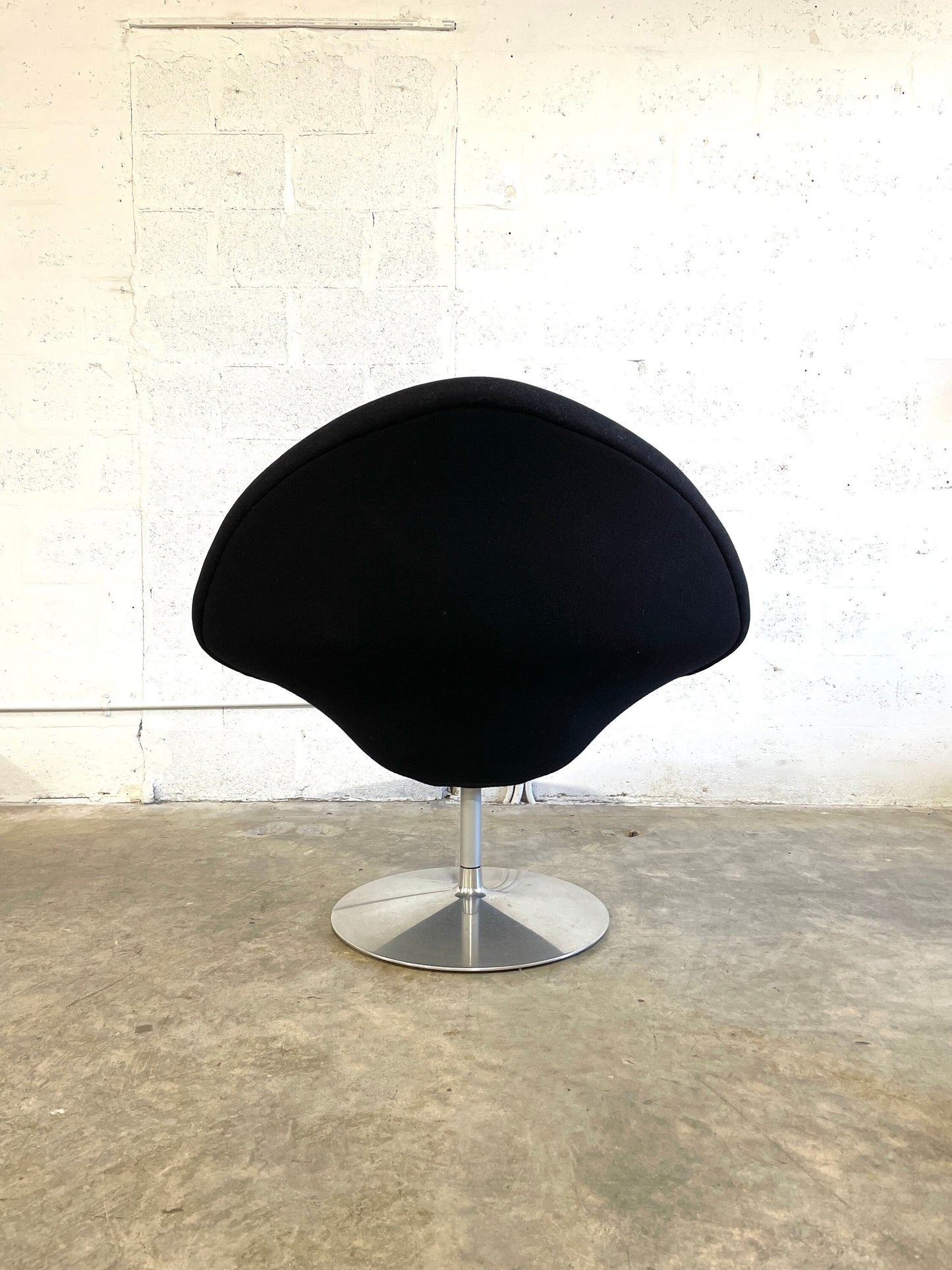 Pierre Paulin for Artifort Mid Century Big Globe Chair